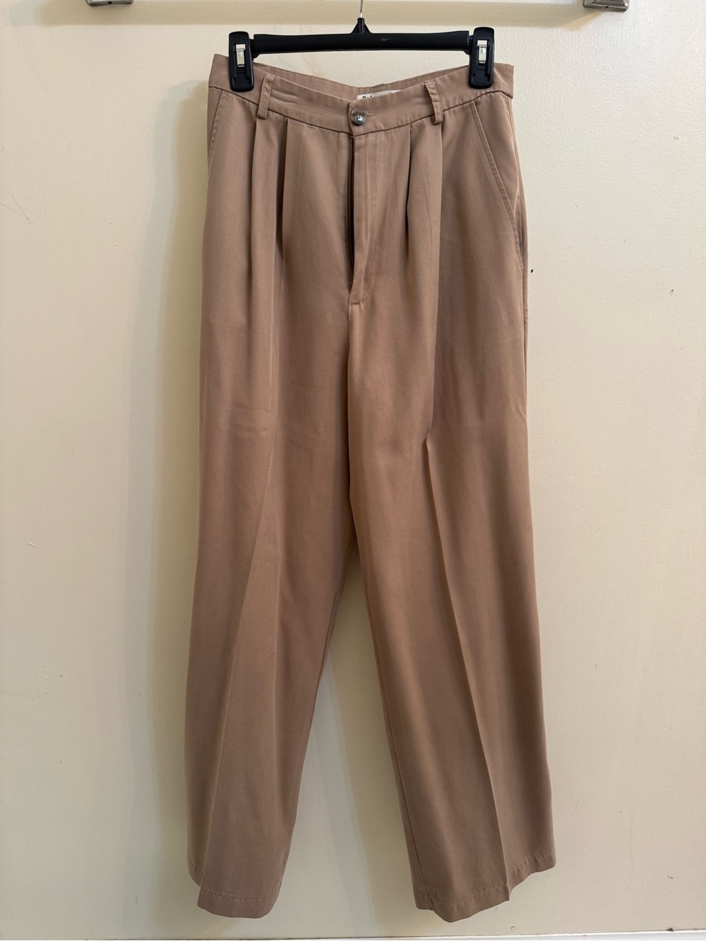 Reformation Women’s Pleated Trousers